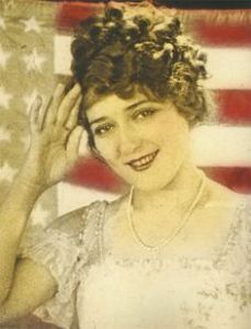 Mary Pickford in The Little American
